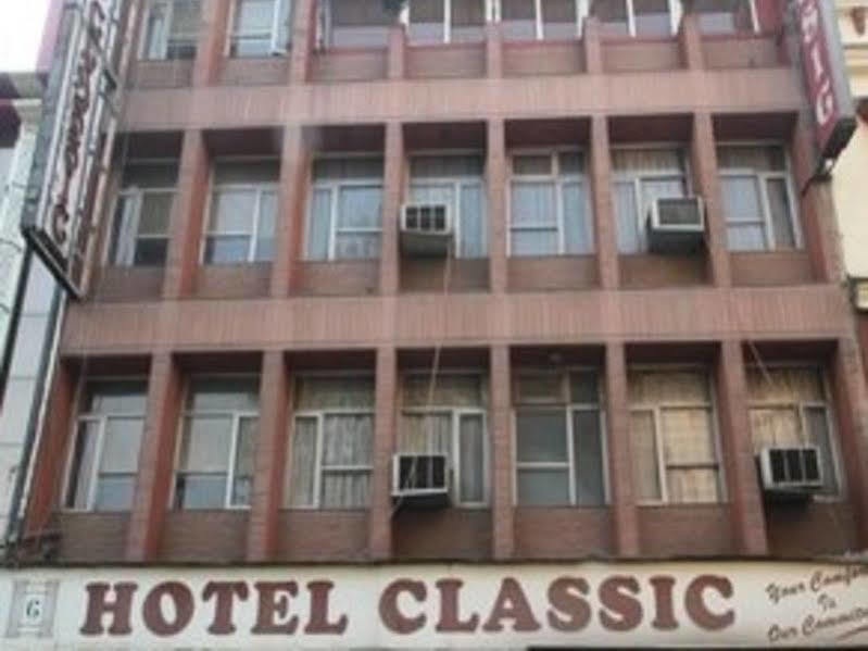 Hotel Classic New Delhi Exterior photo